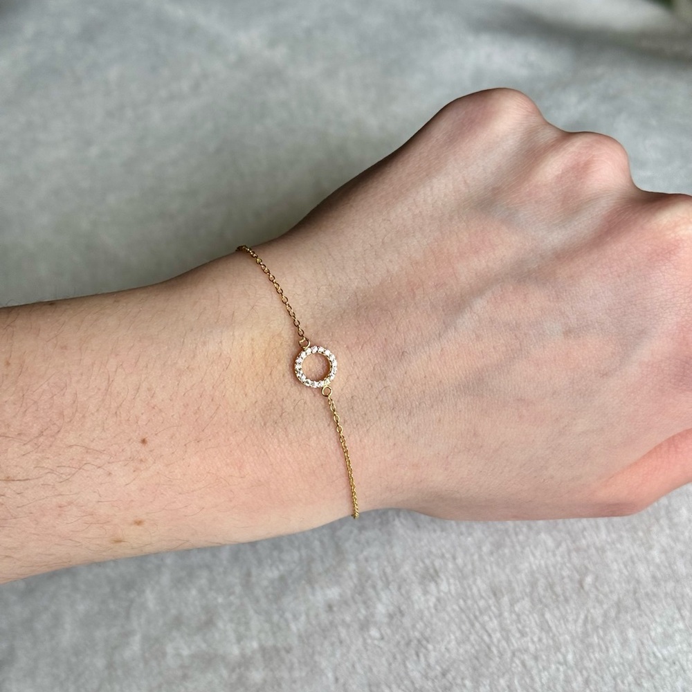 Gold Bracelet with Crystal Circle